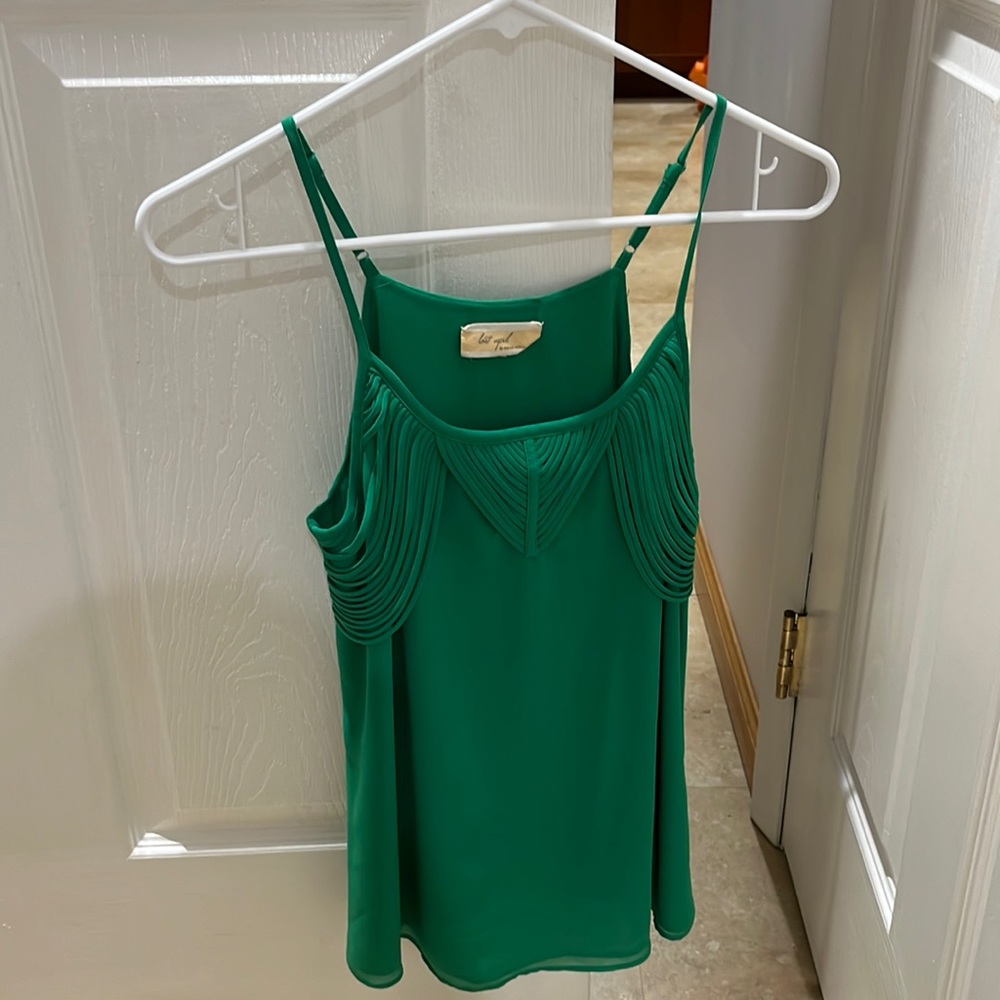 Cute Kelly green spaghetti strap blouse